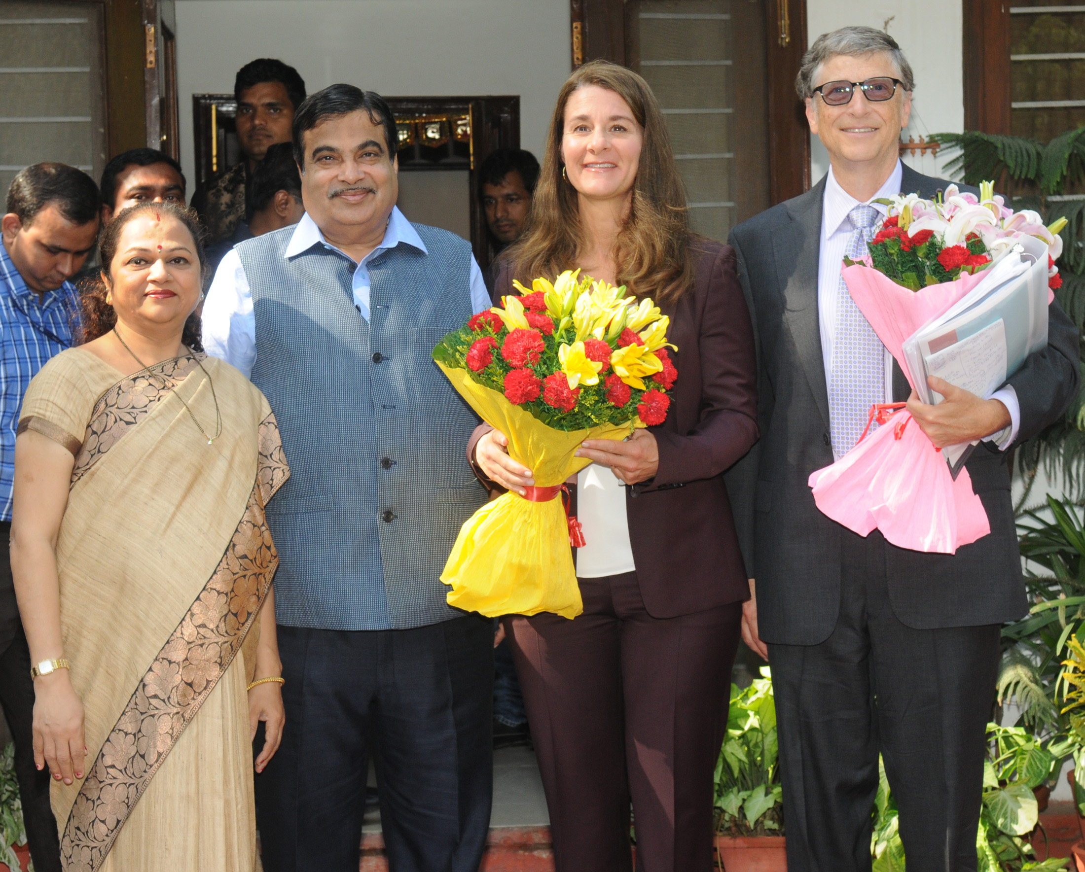 Mr. Bill Gates along with Ms. Melinda Gates calls on the Union Minister  Shri Nitin Gadkari,