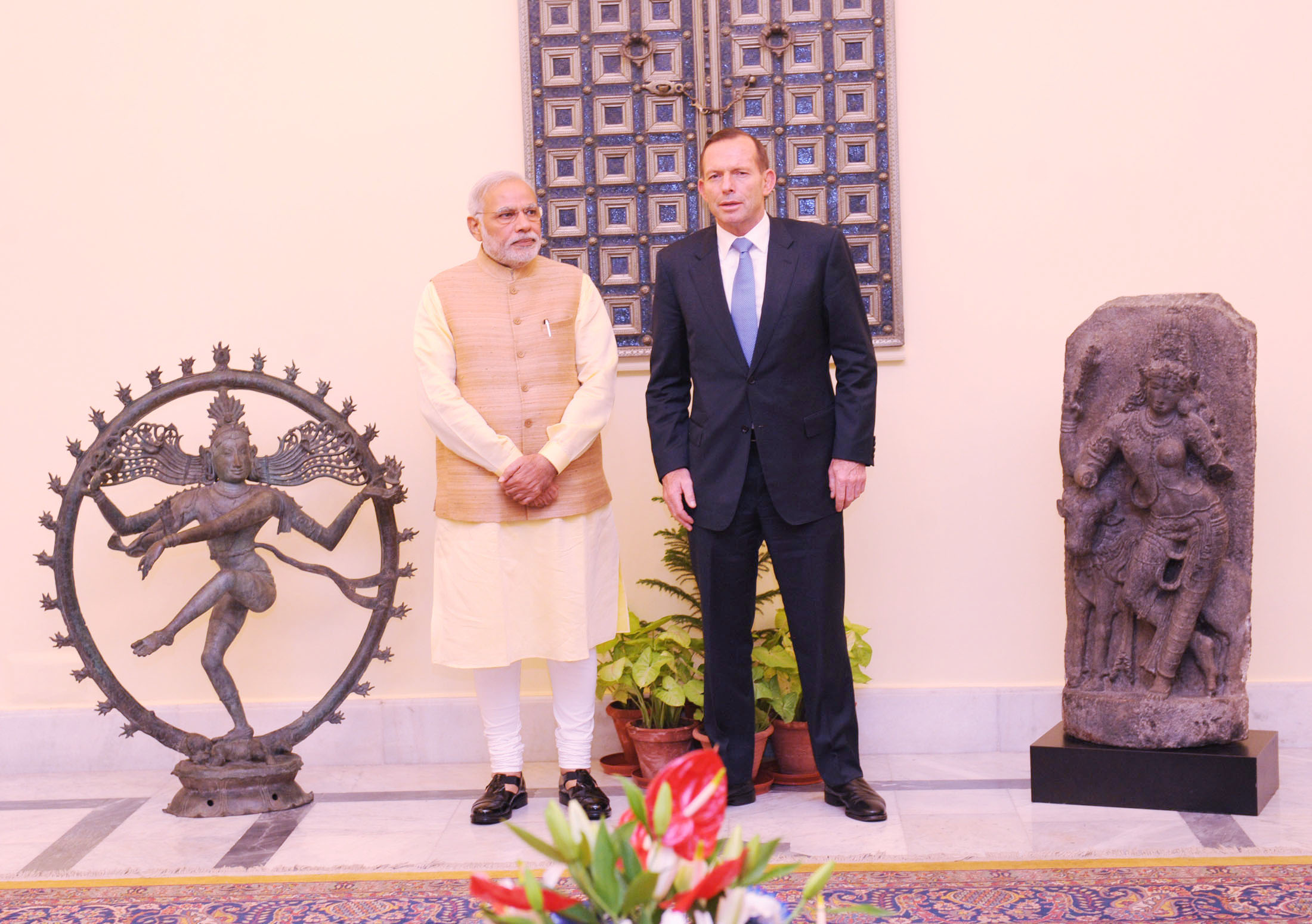 P M of Australia, Tony Abbott returning the two antique statues to India, in the presence of the P M, Narendra Modi,